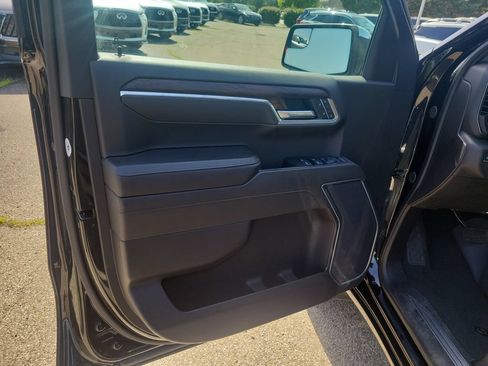 Used 2025 GMC Sierra 1500 SLT AWD/4WD image 25