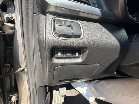 Used 2017 Kia Optima EX FWD image 17