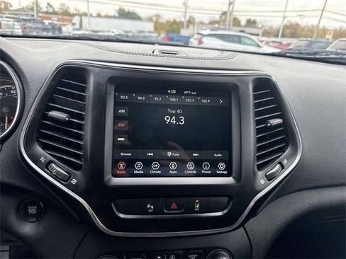 Used 2021 Jeep Cherokee Latitude Lux w/ Comfort/Convenience Group image 13