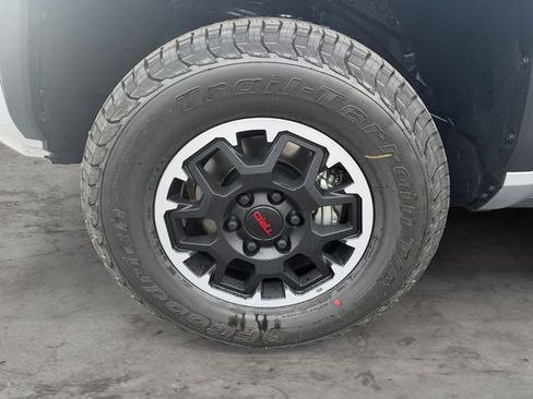 New 2026 Toyota Tacoma TRD Off-Road AWD/4WD image 9