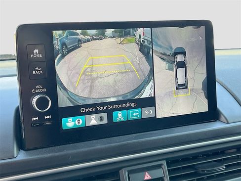 Used 2025 Honda Pilot Black Edition image 14