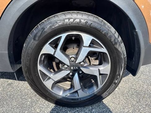 Used 2020 Kia Sportage LX w/ LX Popular Package AWD/4WD image 12