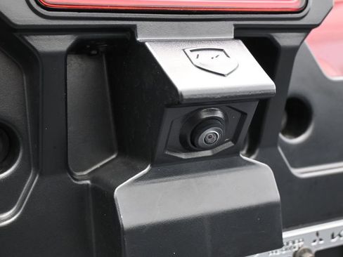 Used 2022 Jeep Wrangler Sport AWD/4WD image 28