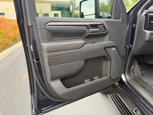 Used 2024 GMC Sierra 2500 AT4 w/ AT4 Premium Plus Package AWD/4WD image 13