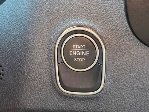 Used 2020 Mercedes-Benz Sprinter 2500 image 31