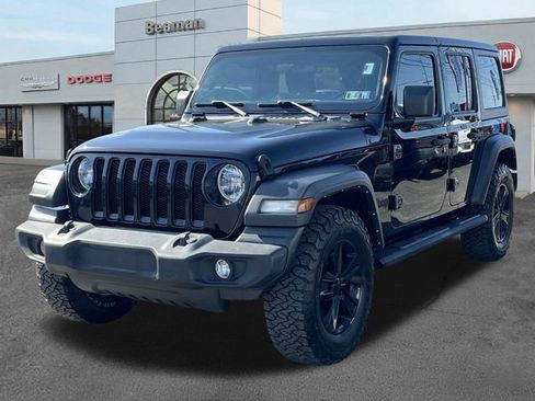 Used 2022 Jeep Wrangler Unlimited Sport AWD/4WD image 3