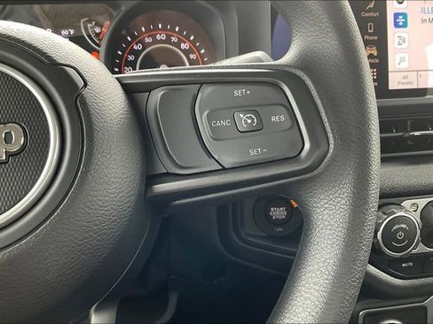 New 2025 Jeep Gladiator Sport image 15