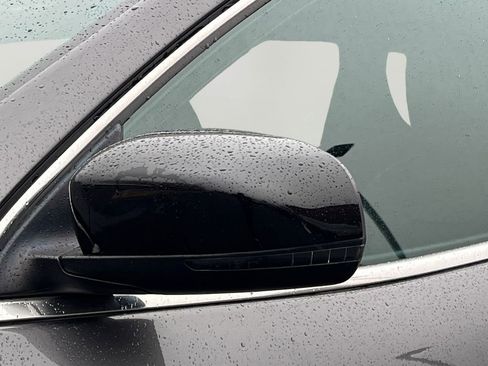 Used 2019 Jeep Cherokee Limited image 27