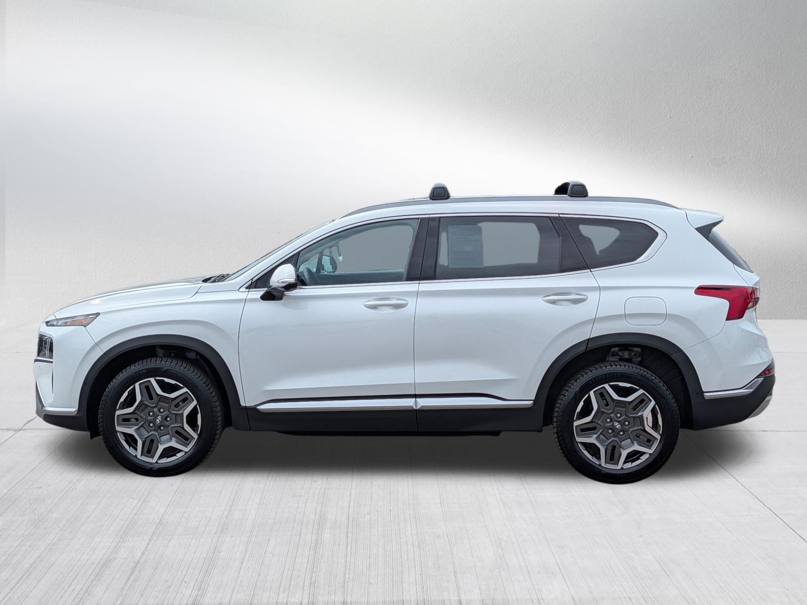 Certified 2023 Hyundai Santa Fe Limited AWD/4WD image 4