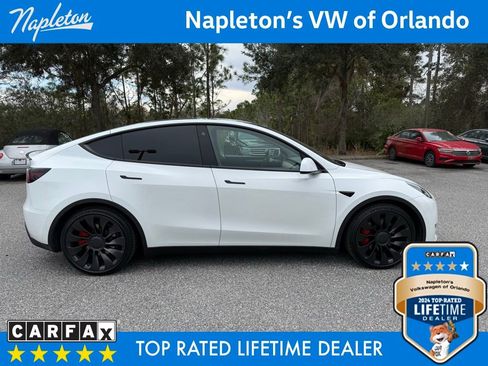 Used 2022 Tesla Model Y Performance image 11