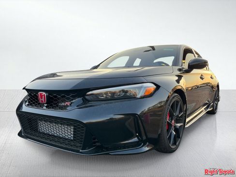 Used 2025 Honda Civic Type R image 2