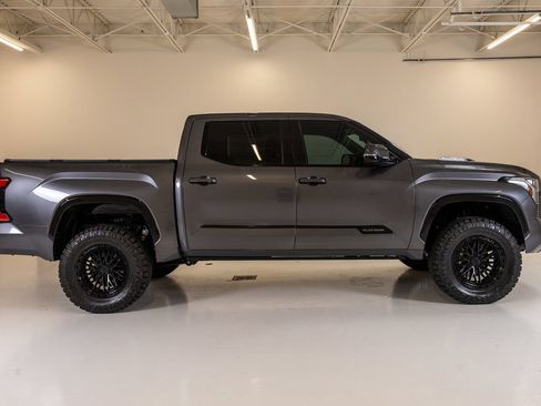 Used 2023 Toyota Tundra Platinum AWD/4WD image 11