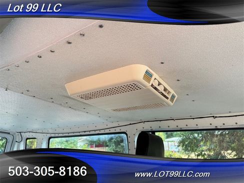 Used 2009 Ford E-350 and Econoline 350 Extended Super Duty RWD image 6