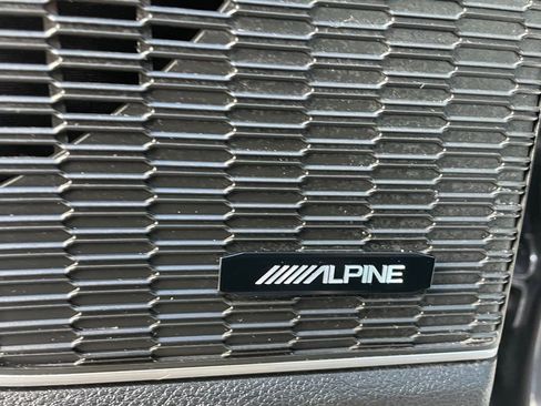 Certified 2022 Jeep Grand Cherokee L Limited image 32