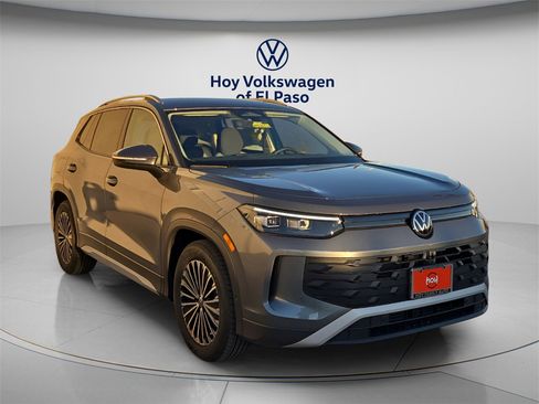 New 2026 Volkswagen Tiguan S image 1