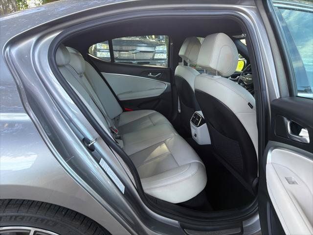 Used 2025 Genesis G70 2.5T RWD image 20