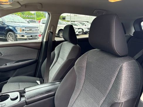 Used 2021 Nissan Rogue S AWD/4WD image 9