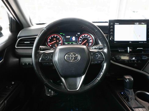 Used 2024 Toyota Camry XSE w/ Navigation Package image 21
