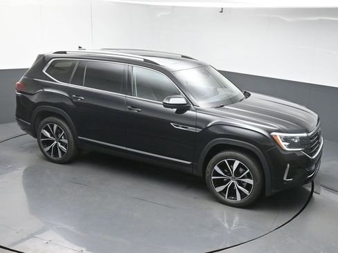 New 2025 Volkswagen Atlas SEL Premium R-Line image 42