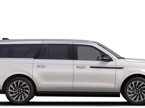 New 2025 Lincoln Navigator L Black Label AWD/4WD image 5