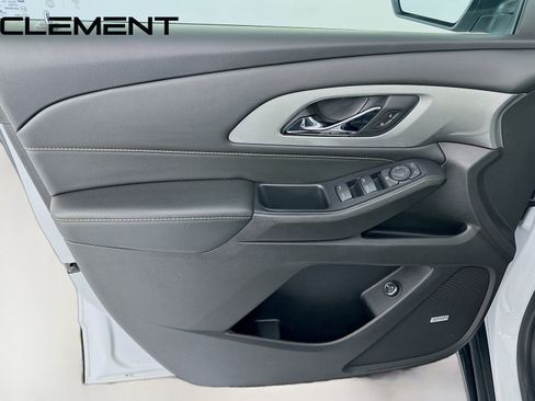 Used 2021 Chevrolet Traverse RS w/ LPO, Floor Liner Package AWD/4WD image 29