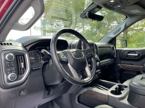 Used 2019 GMC Sierra 1500 Denali w/ Denali Ultimate Package AWD/4WD image 11