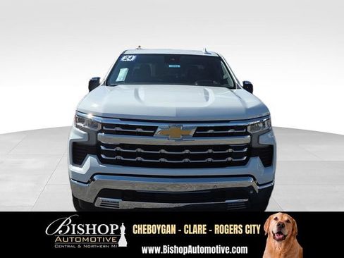Used 2024 Chevrolet Silverado 1500 LTZ w/ Technology Package AWD/4WD image 31