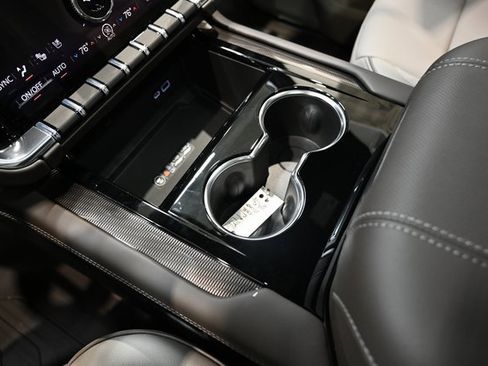 New 2026 GMC Yukon XL Elevation w/ Elevation Premium Package image 19