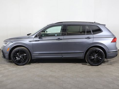 Used 2023 Volkswagen Tiguan SE R-Line image 18