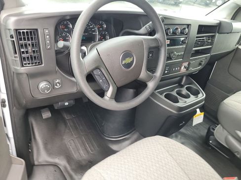 New 2025 Chevrolet Express 2500 Work Van image 11