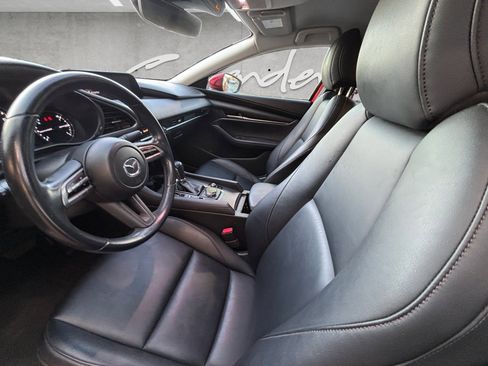 Used 2021 MAZDA MAZDA3 s image 23