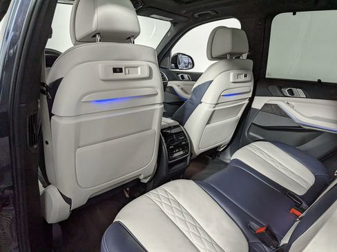 Used 2021 BMW X5 xDrive40i w/ M Sport Package image 48