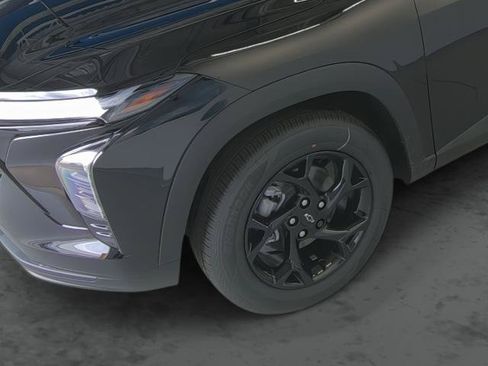 New 2026 Chevrolet Trax LT w/ Midnight Edition FWD image 7