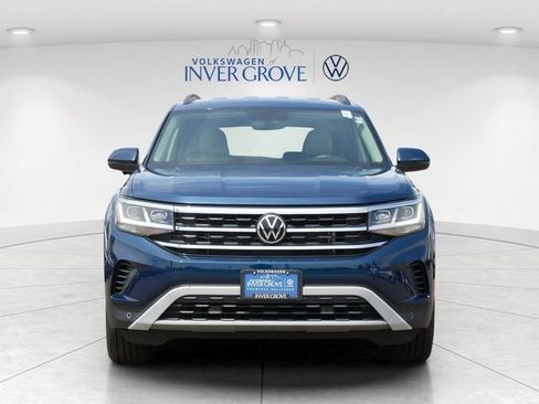 Certified 2022 Volkswagen Atlas SE AWD/4WD image 2