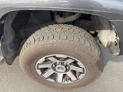 Used 2020 Toyota 4Runner SR5 image 7