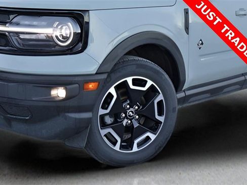 Used 2024 Ford Bronco Sport Outer Banks image 10