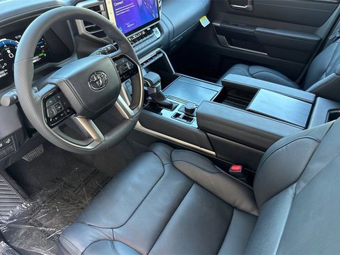 New 2026 Toyota Sequoia Platinum image 7