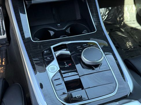 Used 2026 BMW X5 sDrive40i image 28