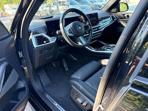 Certified 2025 BMW X5 xDrive50e w/ M Sport Package AWD/4WD image 8