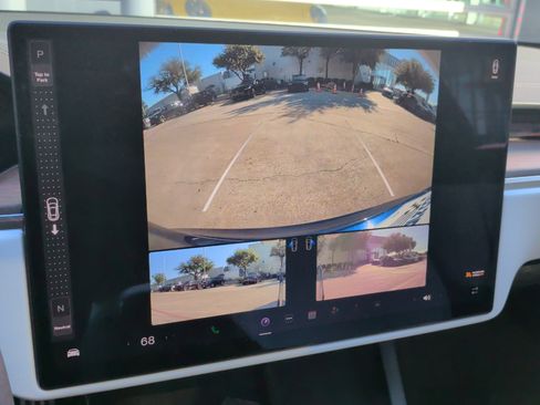 Used 2022 Tesla Model S image 24