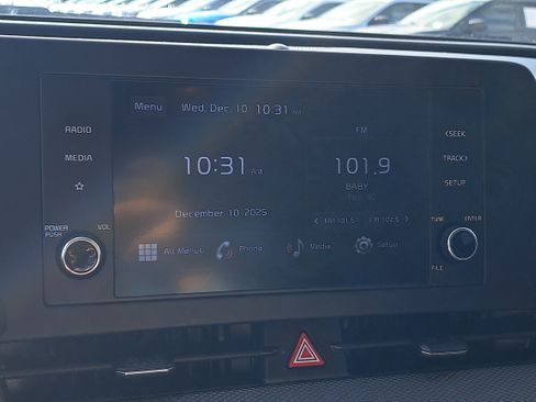 Used 2023 Kia Sportage LX image 23