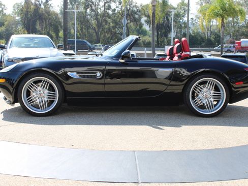 Used 2003 BMW Z8 image 2