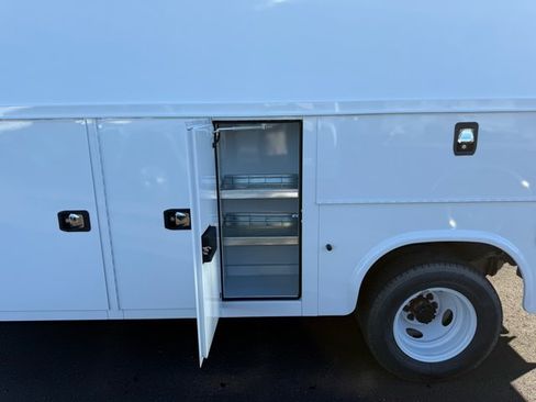 New 2026 Ford E-350 and Econoline 350 Super Duty w/ Power Equipment Group RWD image 19