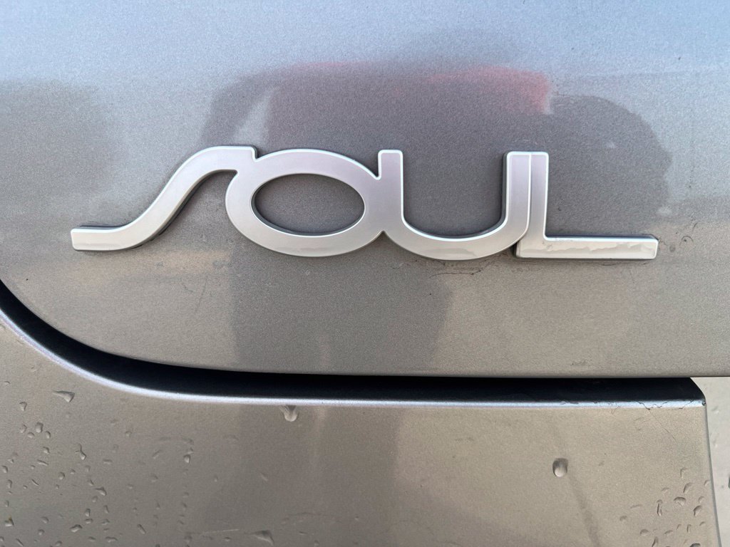 Used 2022 Kia Soul LX w/ Technology Package FWD image 31