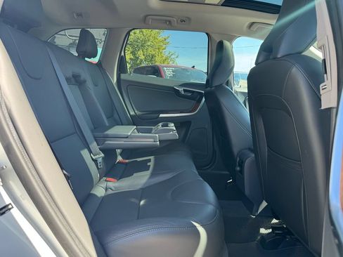 Used 2017 Volvo XC60 T6 Inscription w/ Protection Package AWD/4WD image 10