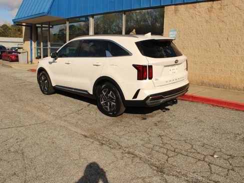 Used 2021 Kia Sorento EX image 4