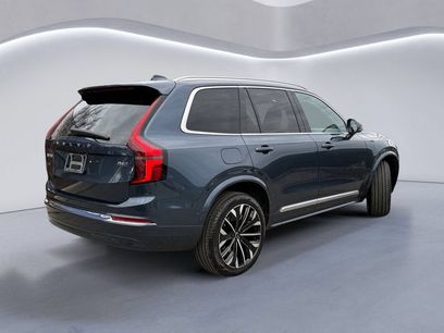 New 2026 Volvo XC90 B6 Plus w/ Protection Package Premier