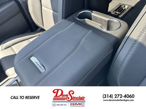 New 2026 GMC Yukon Denali w/ Sun & Power Step Package AWD/4WD image 21