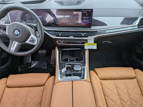 New 2026 BMW X6 xDrive40i w/ Climate Comfort Package image 33