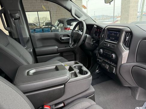 Used 2023 Chevrolet Silverado 1500 Custom Trail Boss w/ LPO, Dark Essentials Package image 27